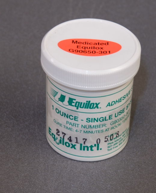 Equilox Tan Adhesive Hoof Repair, 1 oz